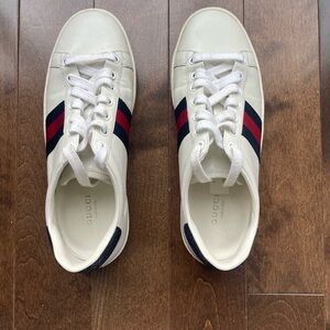 Gucci Ace Leather Sneakers with Red and Blue Accents